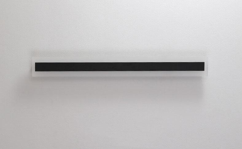 مصباح حائط خارجي مقاوم للماء مصنوع من الأكريليك LED بتصميم شريطي مستطيل بسيط مزود بمصباح واحد 