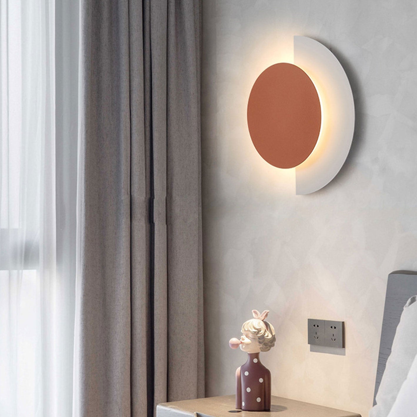 Nordic Postmodern Solid Color Wrought Iron Acrylic LED Wall Sconce Lamp