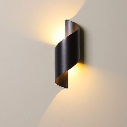 مصباح حائط LED عصري إبداعي من الألومنيوم المنحني للاستخدام الخارجي والداخلي ومقاوم للماء 