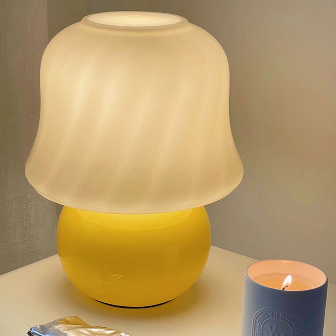 French Creative Cream Mushroom Design 1-Light Table Lamp