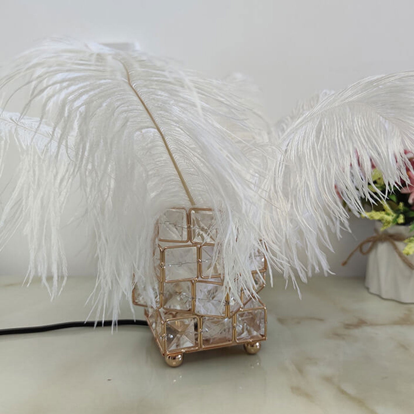Creative Crystal Cube Ostrich Feather 1-Light Decorative Table Lamp