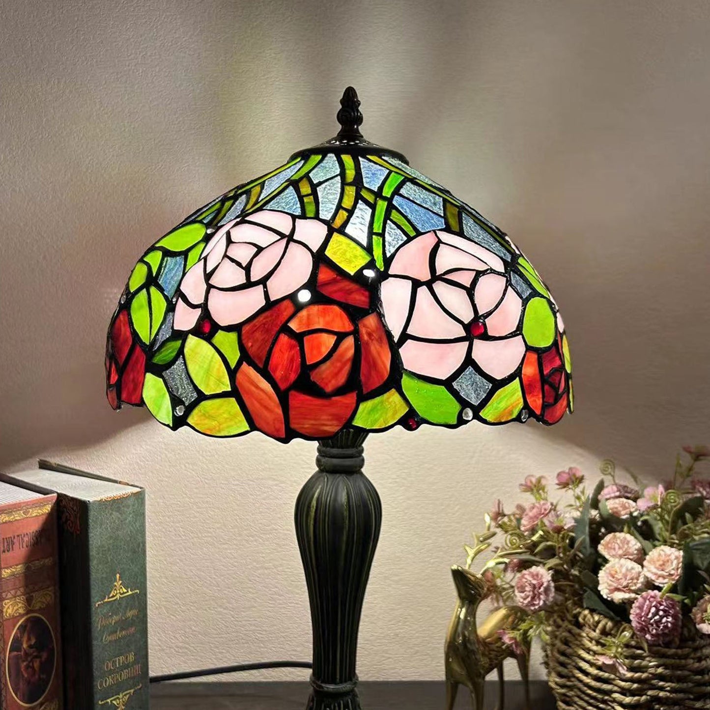 Traditional Tiffany Metal Glass Dome Grape Flower Dragonfly Butterfly 1-Light Table Lamp For Bedside