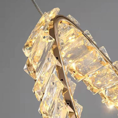 مصباح LED معلق بحلقة كريستالية فاخرة بتصميم عصري 