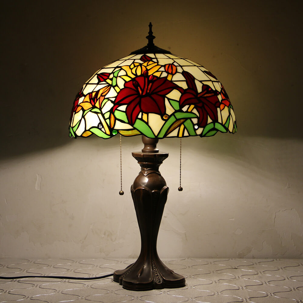 Tiffany European Retro Flowers Stained Glass Pull Cord 1-Light Table Lamp