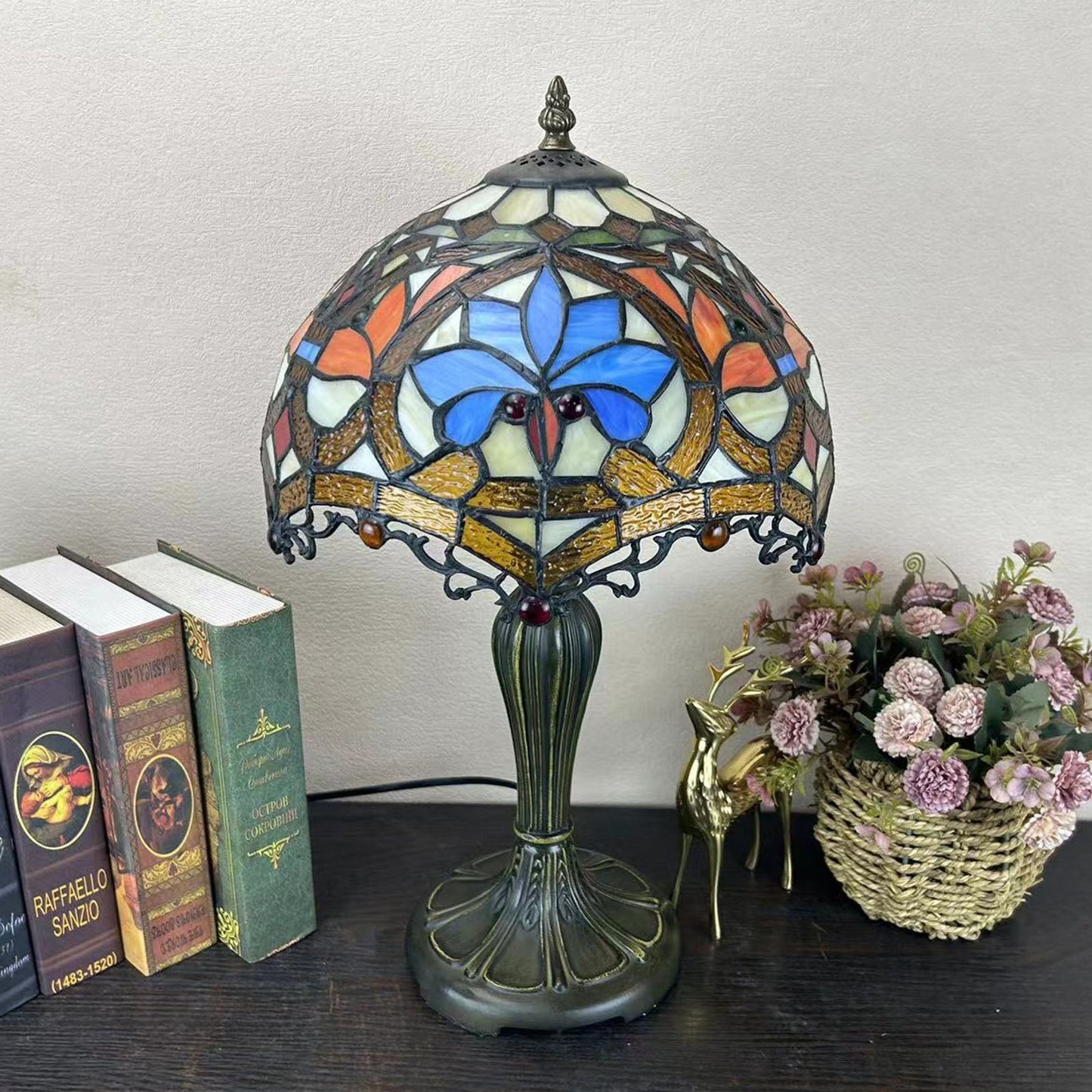 Traditional Tiffany Metal Glass Dome Grape Flower Dragonfly Butterfly 1-Light Table Lamp For Bedside
