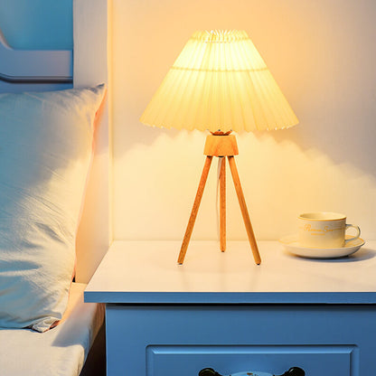 Retro Pleated Scalloped 1-Light Standing Table Lamp