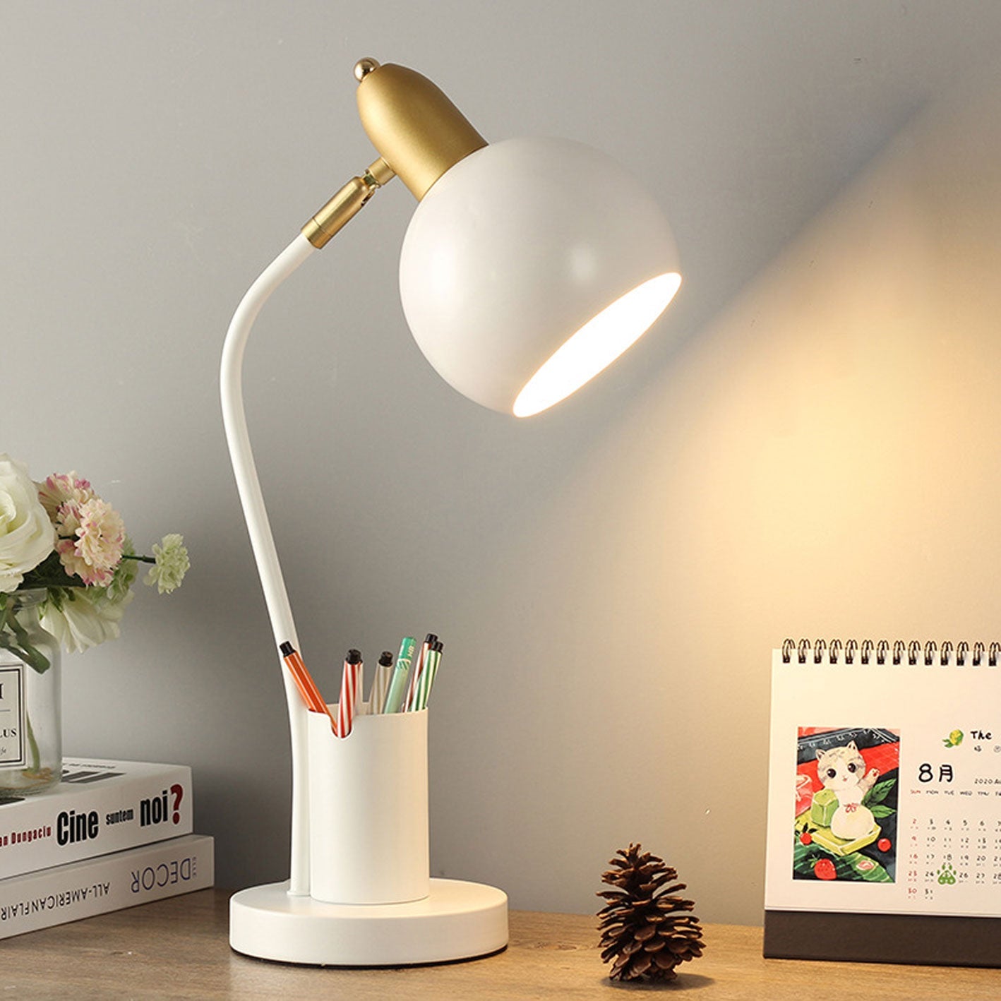 Simple Solid Color Student With Pen Barrel 1-Light Table Lamp
