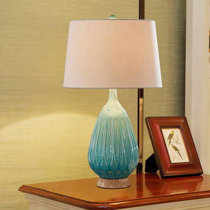 Modern Minimalist Light Luxury Ceramic 1-Light Table Lamp