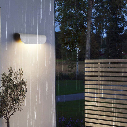 Modern Outdoor Curved  Waterproof LED Garden Wall Sconce Lamp