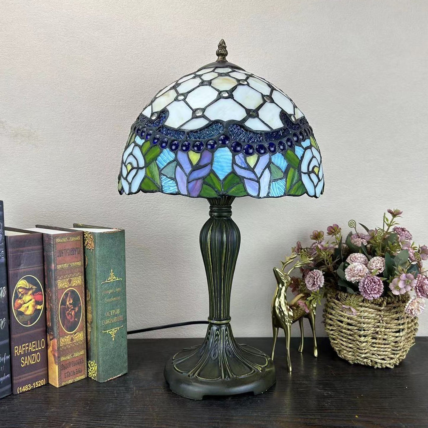 Traditional Tiffany Metal Glass Dome Grape Flower Dragonfly Butterfly 1-Light Table Lamp For Bedside