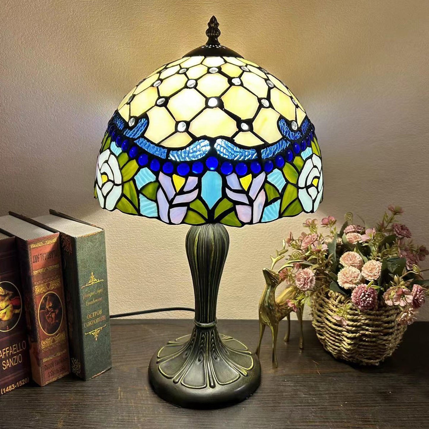 Traditional Tiffany Metal Glass Dome Grape Flower Dragonfly Butterfly 1-Light Table Lamp For Bedside
