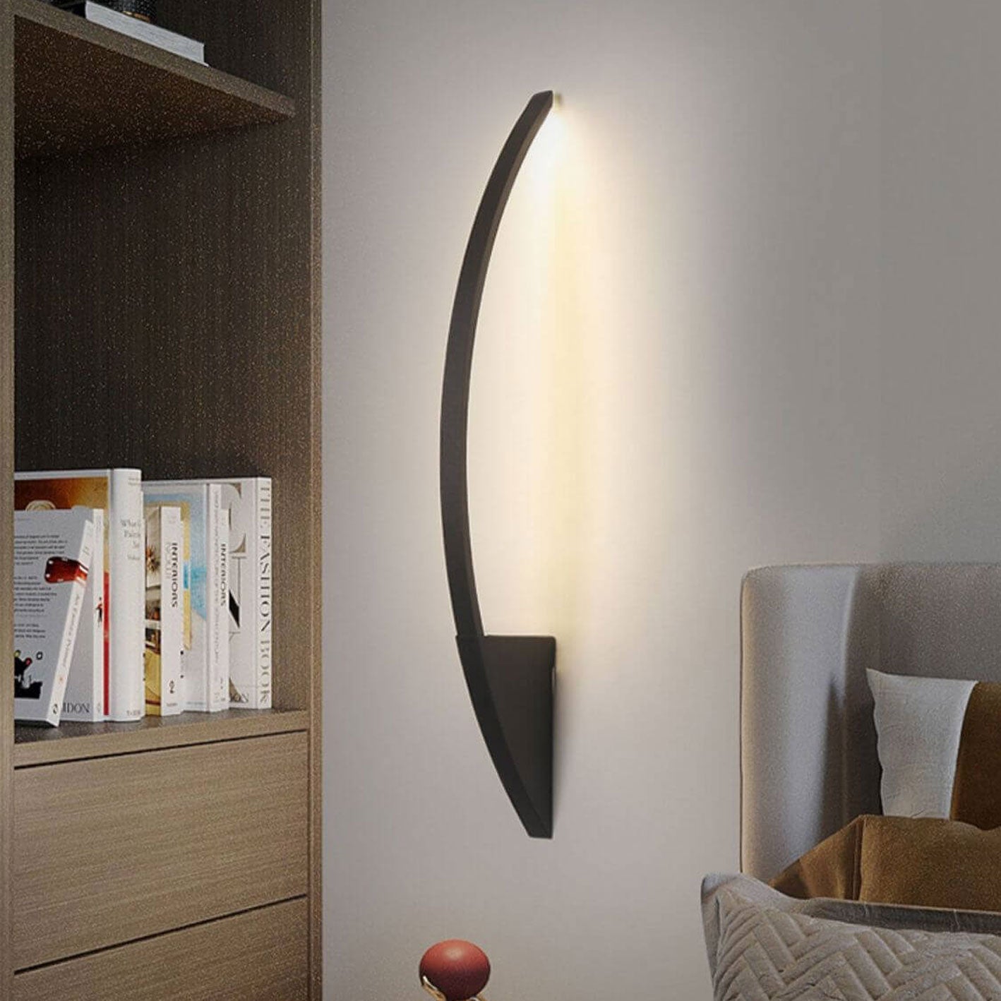مصباح حائط LED من الحديد الأكريليكي بتصميم قوسي بسيط على الطراز الاسكندنافي 