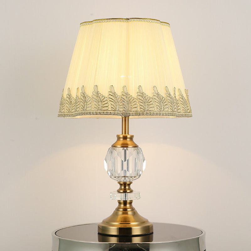 Simple Fabric Lampshade Crystal Decorative 1-Light Table Lamp