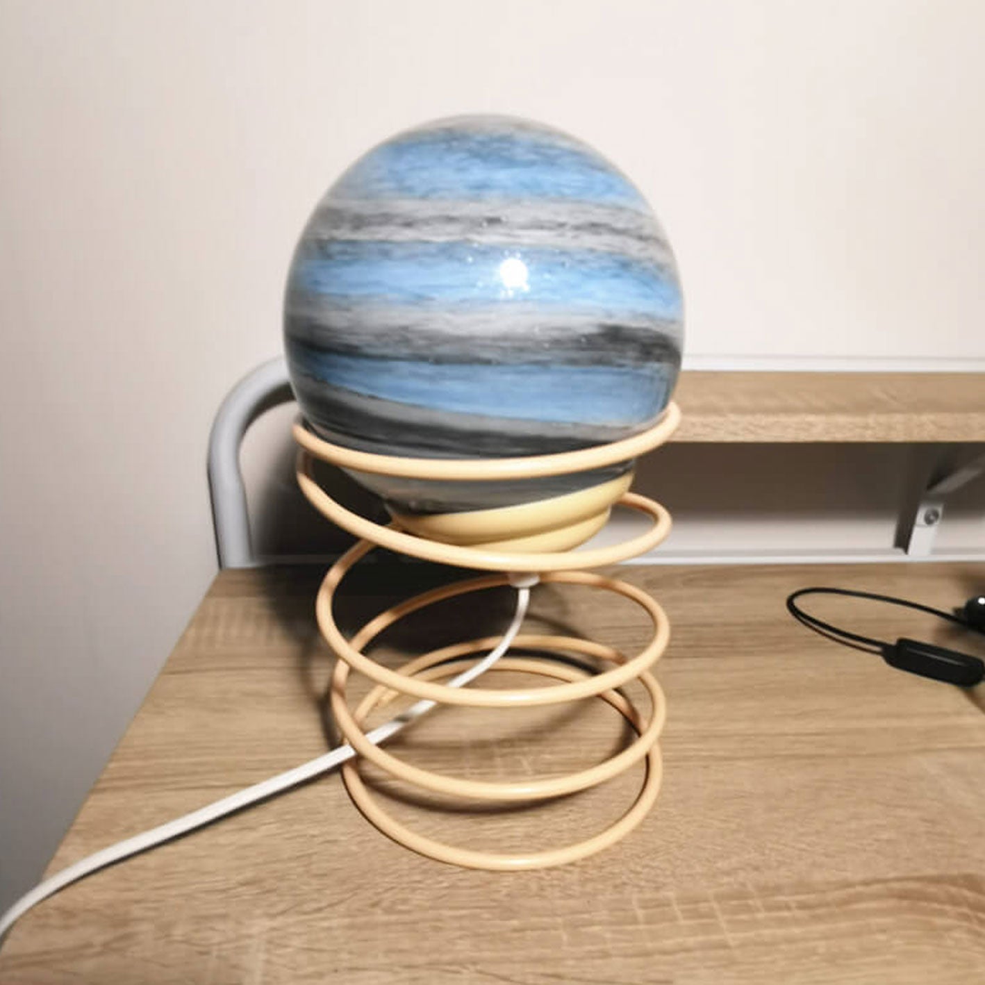 Nordic Creative Glass Ball Spring Base Design 1-Light Table Lamp