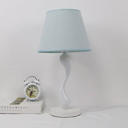 European Minimalist Fabric Curve Base 1-Light Table Lamp