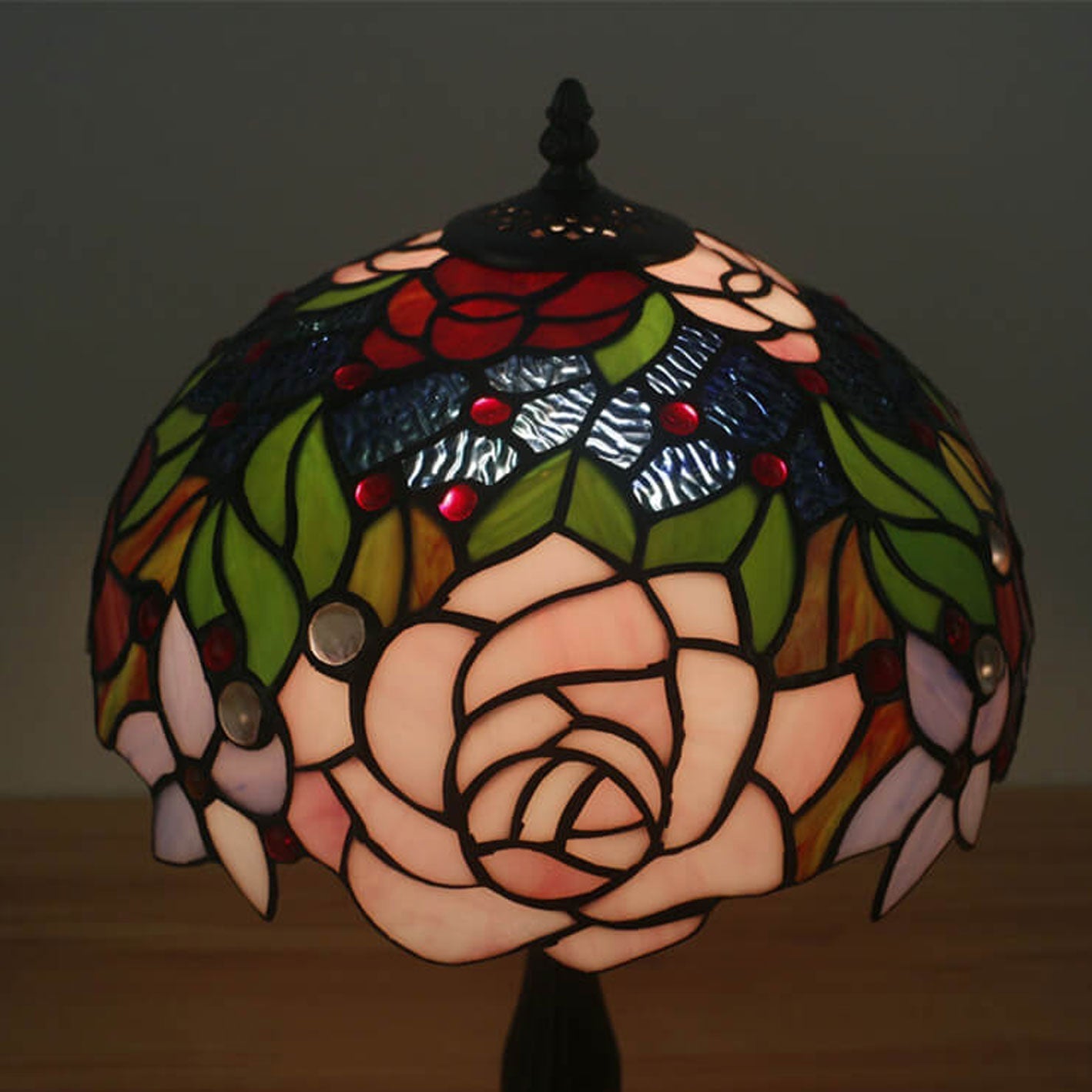 European Vintage Rose Stained Glass 1-Light Table Lamp