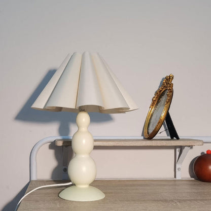 Vintage Petal Pleated Fabric Shade Gourd Base 1-Light Table Lamp