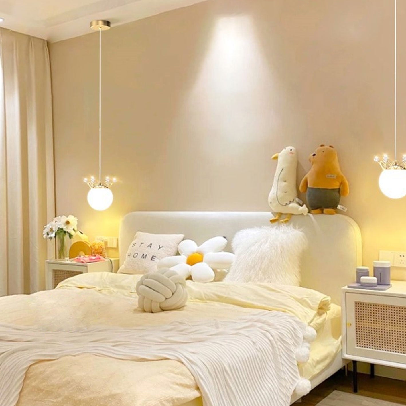 مصباح LED معلق على شكل تاج نجمي عصري من الزجاج 
