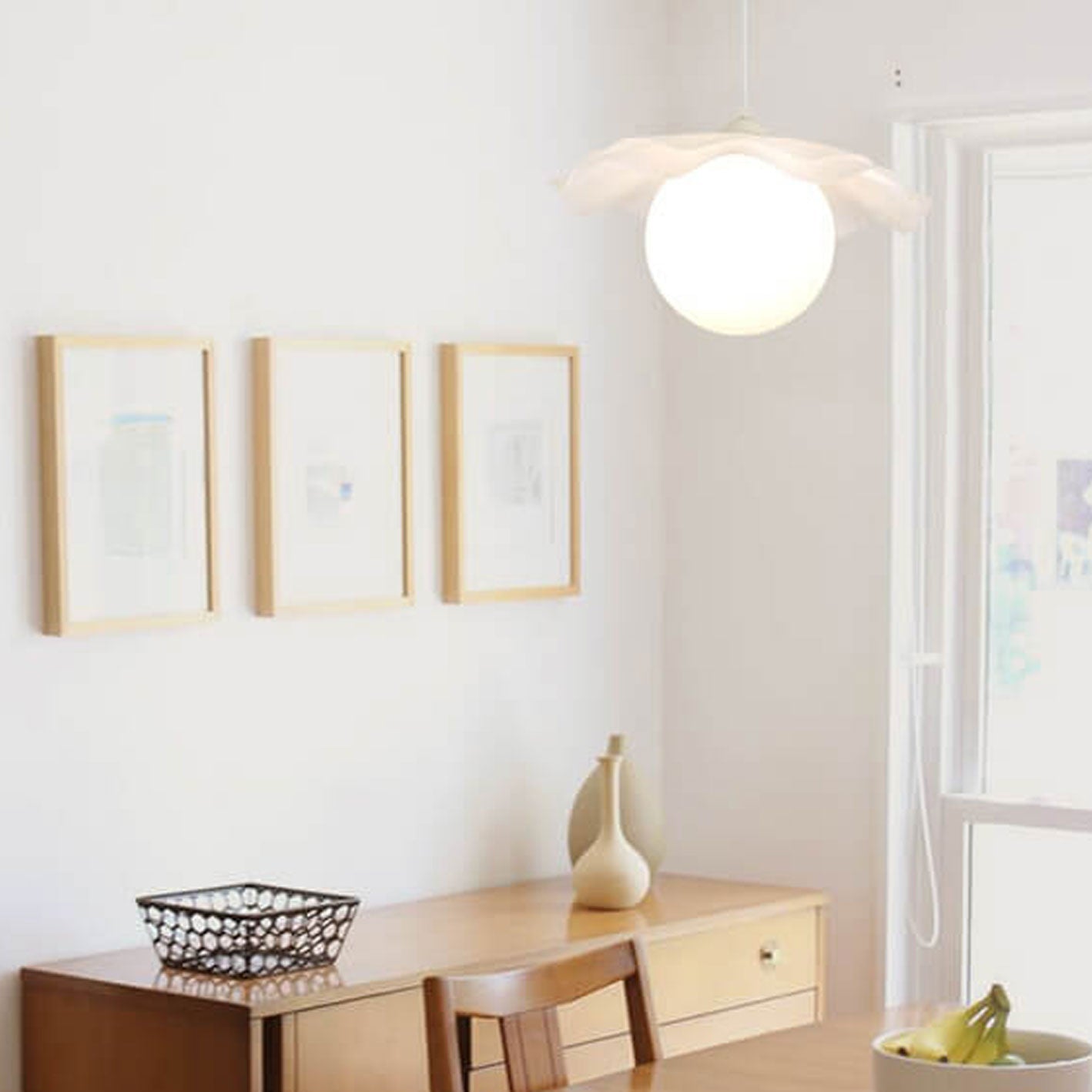 Nordic Simple Flower Shape Acrylic 1-Light Pendant Light