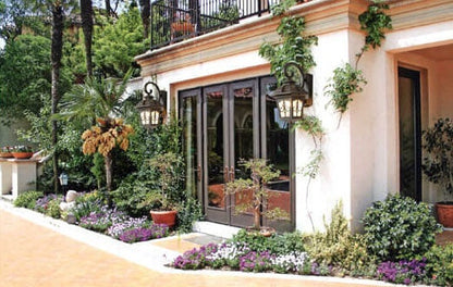 مصباح حائط خارجي مقاوم للماء على شكل فانوس مربع عتيق على الطراز الأوروبي 