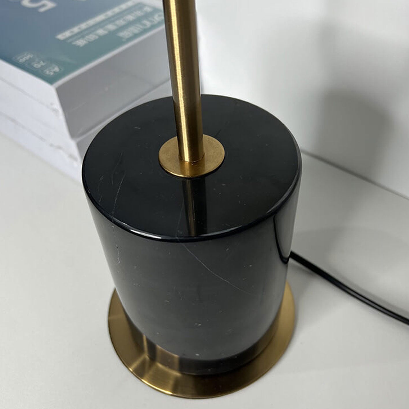 Nordic Creative Minimalist Glass Ball 1-Light Table Lamp