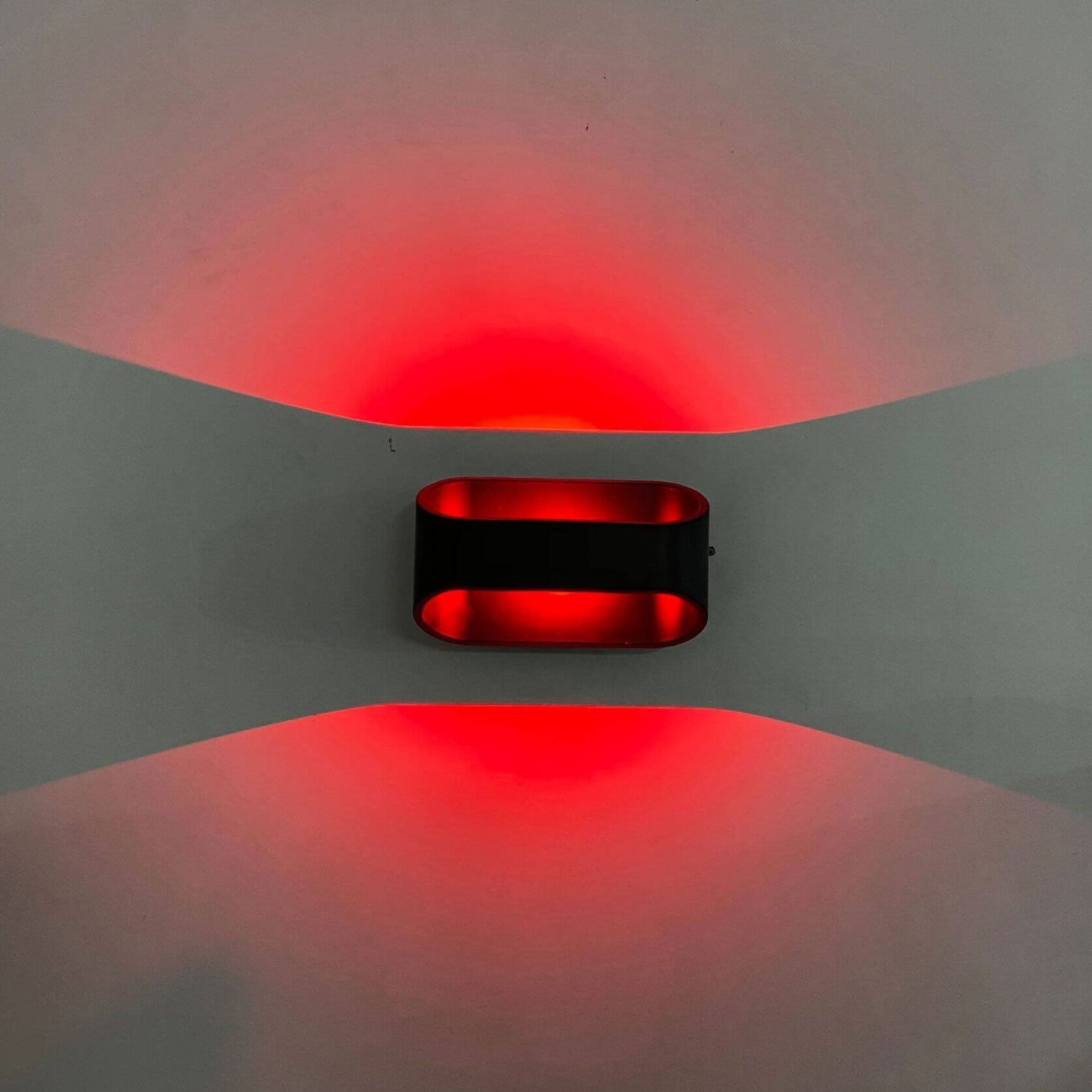 مصباح حائط LED بتصميم مستطيل بسيط من الطراز الاسكندنافي 