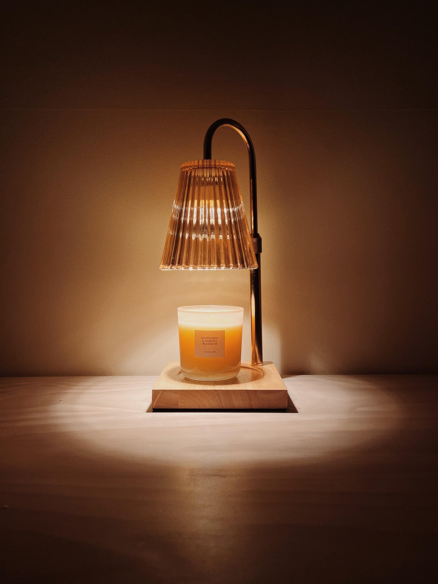 BulbBoss-The Elegance Candle Warmer