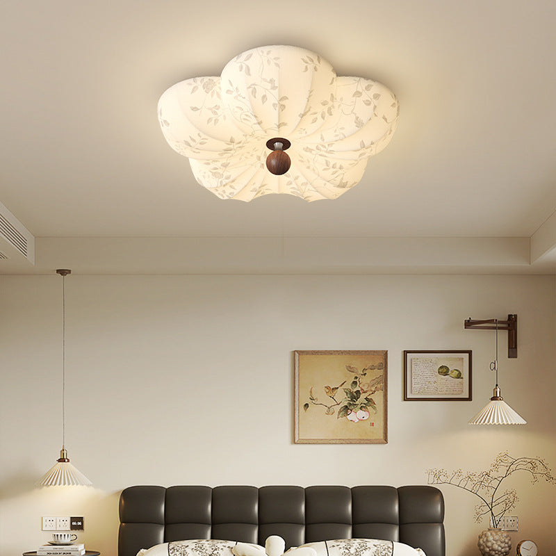Traditional Vintage Flower Shaped Iron Wood Fabric LED Flush Mount Ceiling Light For Bedroom