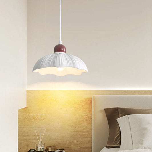 Traditional Vintage Flower Shape Hardware Resin 1-Light Pendant Light For Bedroom