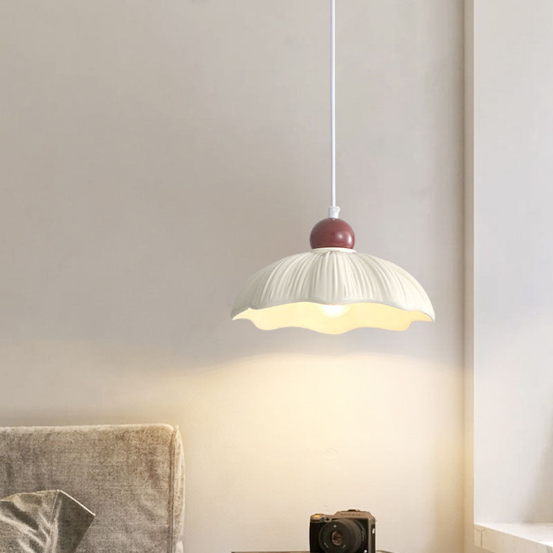Traditional Vintage Flower Shape Hardware Resin 1-Light Pendant Light For Bedroom