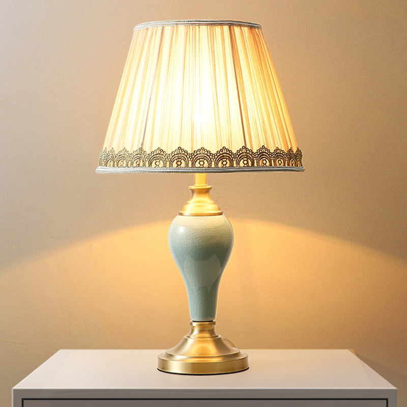 Traditional Vintage Cylindrical Copper Ceramic Linen 1-Light Table Lamp For Bedroom
