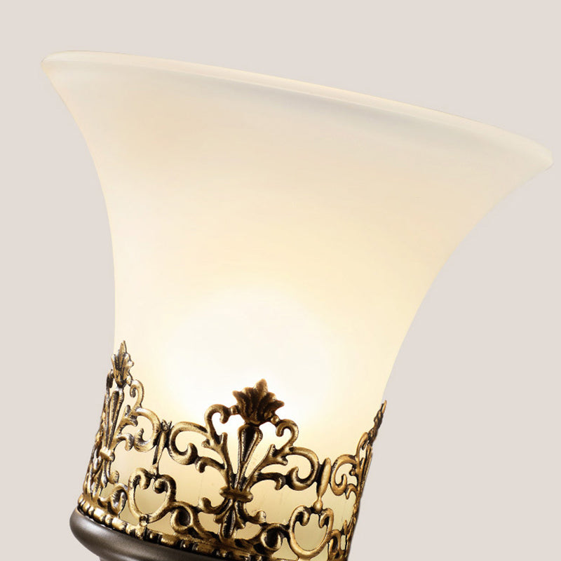 Traditional Vintage Floral Pattern Iron Glass 1-Light Wall Sconce Lamp For Bedroom
