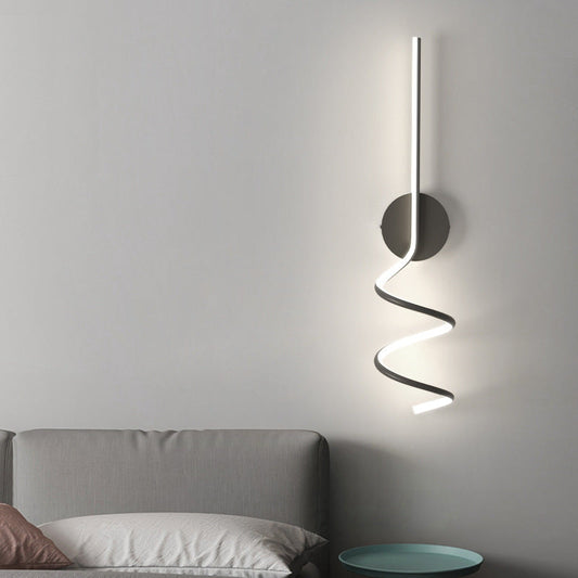 مصباح حائط LED بتصميم بسيط وعصري مصنوع من الحديد والألومنيوم بخط منحني طويل لغرفة النوم 