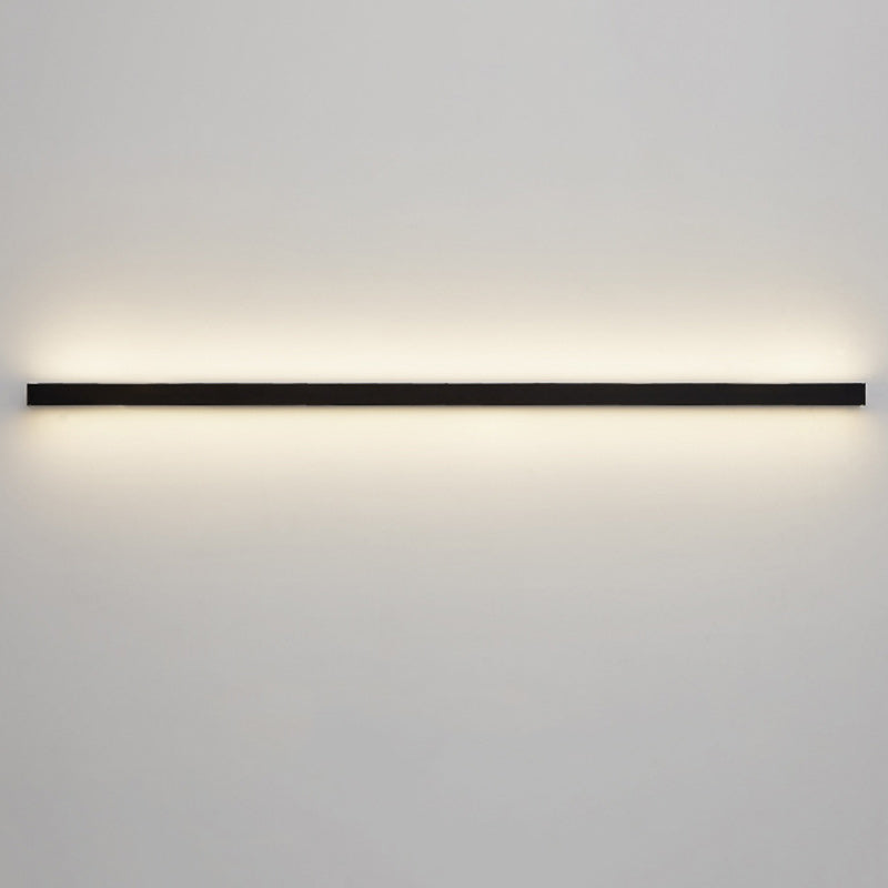 مصباح حائط LED طويل من الألومنيوم والحديد بتصميم عصري بسيط لغرفة المعيشة 