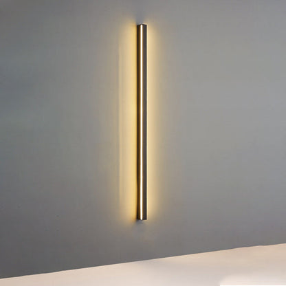 مصباح حائط LED طويل من الألومنيوم والحديد بتصميم عصري بسيط لغرفة المعيشة 