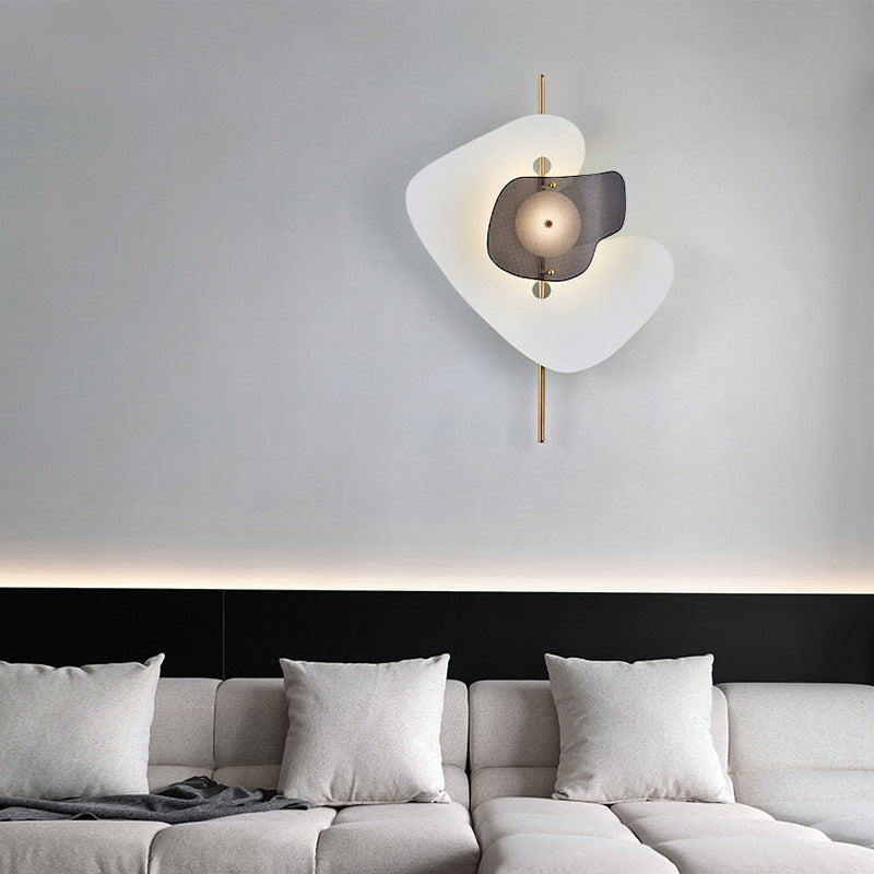 Modern Art Deco Irregular Geometry Hardware Iron LED Wall Sconce Lamp For Living Room