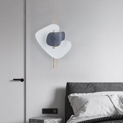 Modern Art Deco Irregular Geometry Hardware Iron LED Wall Sconce Lamp For Living Room