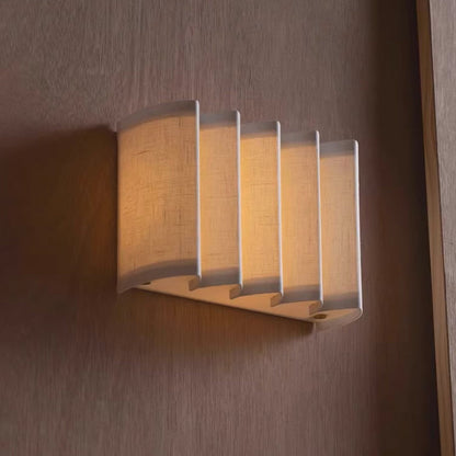 مصباح حائط LED مستطيل الشكل من القماش بتصميم آرت ديكو الحديث لغرفة النوم 