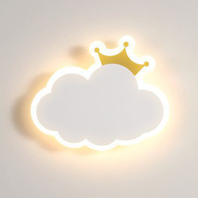 مصباح حائط LED من الأكريليك والحديد بتصميم بسيط وعصري على شكل غيوم بجانب السرير 