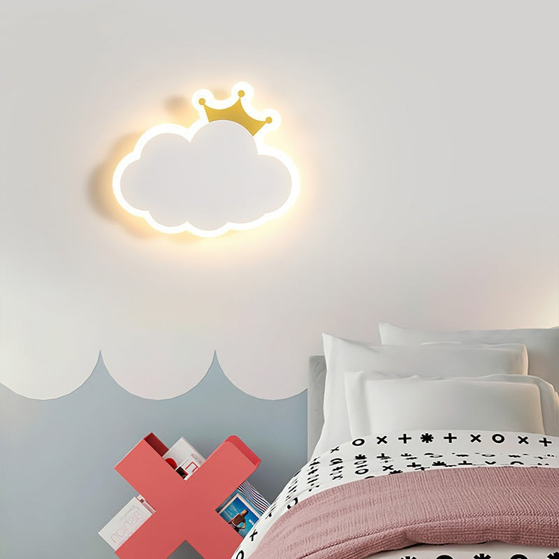 مصباح حائط LED من الأكريليك والحديد بتصميم بسيط وعصري على شكل غيوم بجانب السرير 