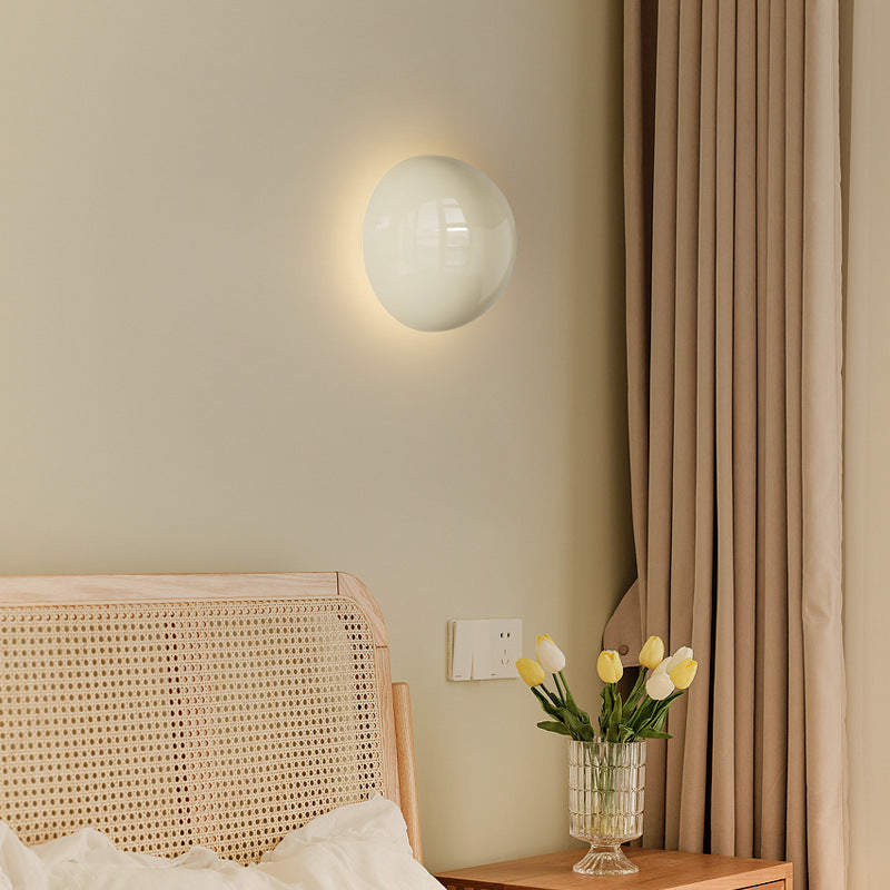 مصباح حائط LED بتصميم عصري بسيط مصنوع من خرز دائري كامل من الحديد لغرفة النوم