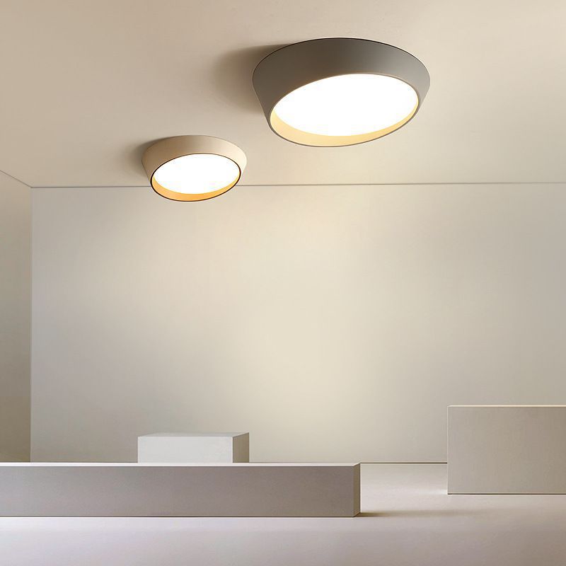 Contemporary Simplicity Round Acrylic Iron LED Flush Mount Ceiling Light For Living Room