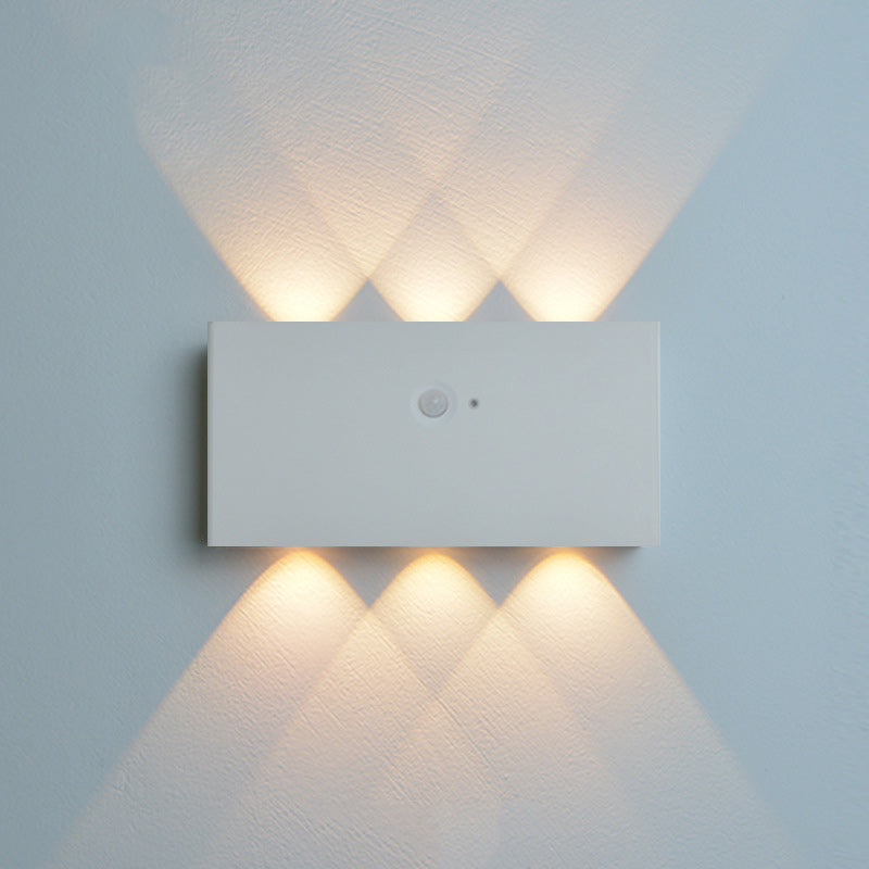 مصباح حائط LED مستطيل الشكل مصنوع من الألومنيوم بالكامل بتصميم عصري بسيط لغرفة المعيشة 