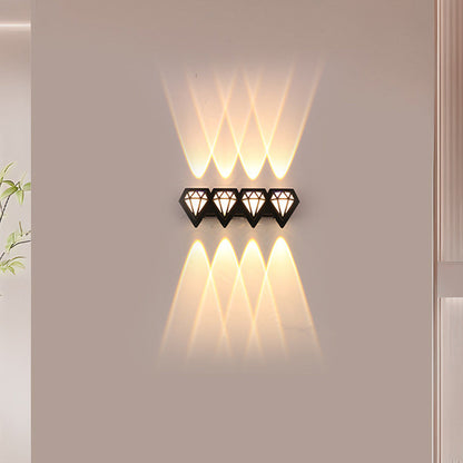 مصباح حائط LED على شكل ماسي من الألومنيوم المقاوم للماء بتصميم إبداعي معاصر للفناء الخارجي 