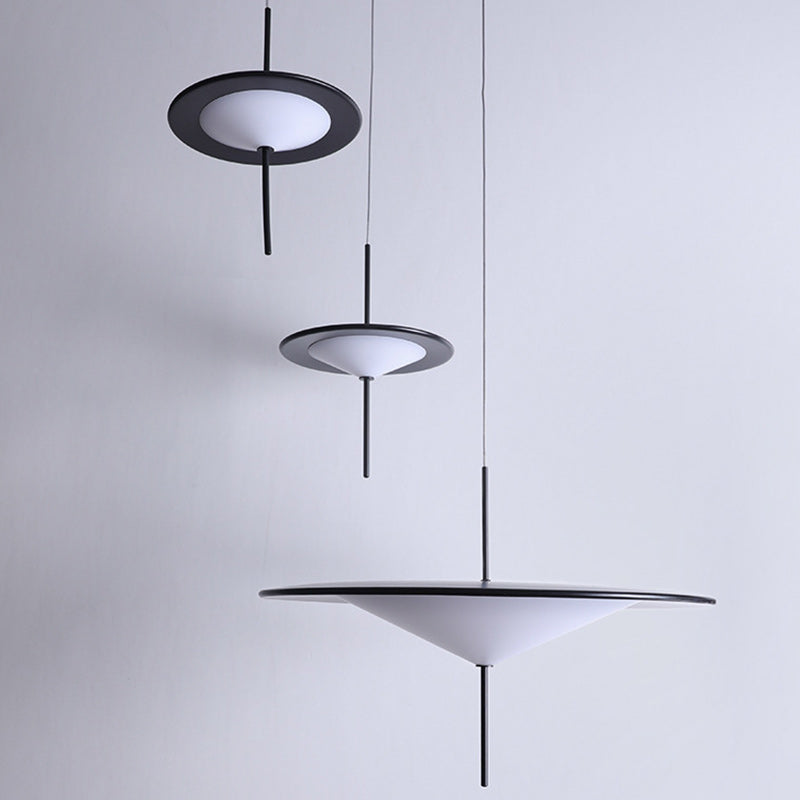 Modern Art Deco Dome UFO Shape Acrylic Hardware LED Pendant Light For Dining Room