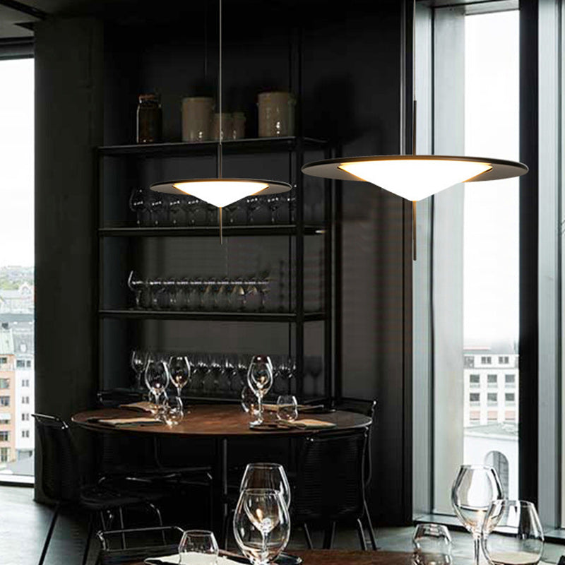 Modern Art Deco Dome UFO Shape Acrylic Hardware LED Pendant Light For Dining Room