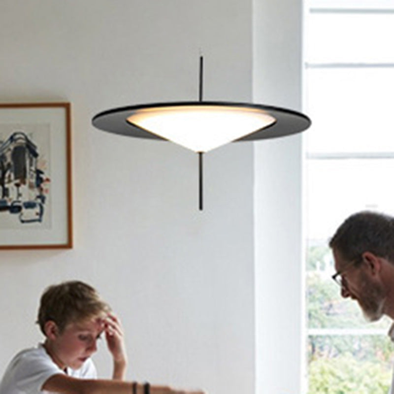 Modern Art Deco Dome UFO Shape Acrylic Hardware LED Pendant Light For Dining Room