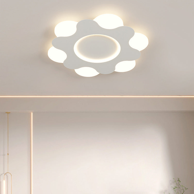 Contemporary Nordic Flower Shape Iron Acrylic Lampshade LED Flush Mount Ceiling Light For Bedroom