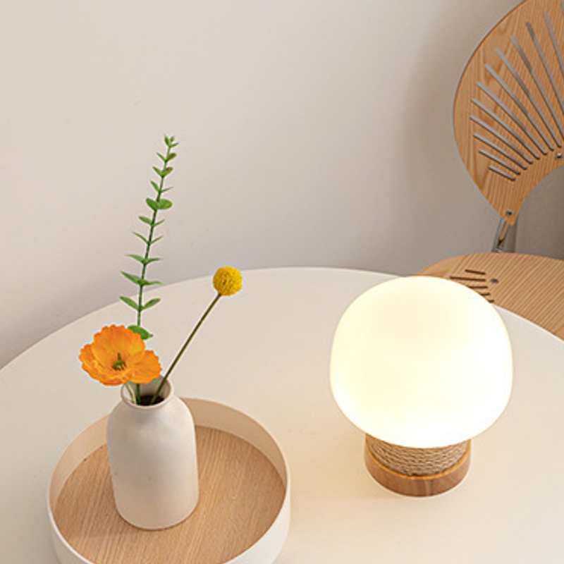 Traditional Japanese Mushroom Glass Lampshade Hemp Rope Weaving Round Oak Base LED Table Lamp For Living Room