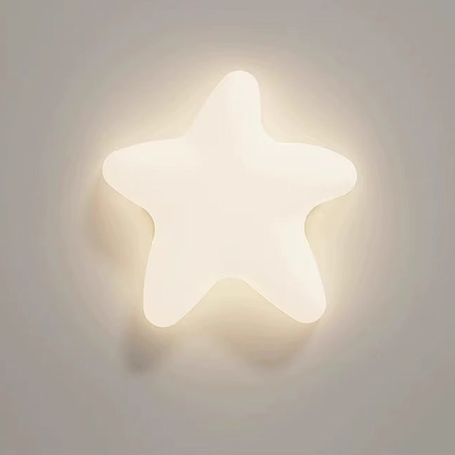 Contemporary Creative Cloud Pentagram Leaf Hardware PE LED Flush Mount Ceiling Light For Bedroom